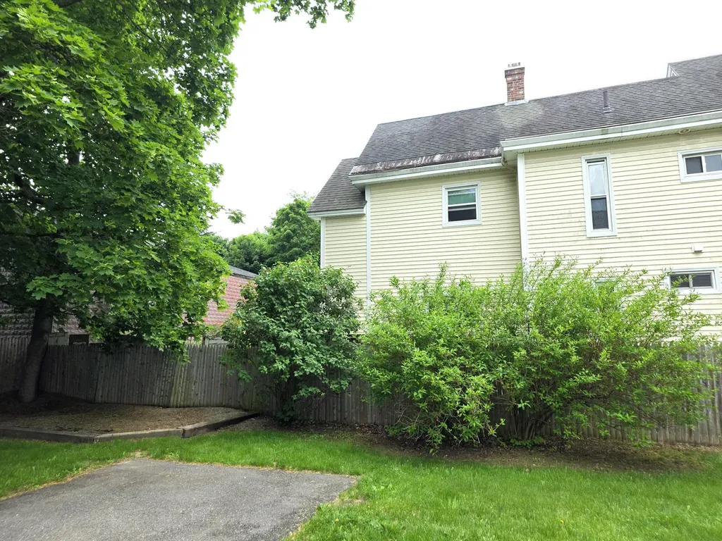 141 Forest Avenue Bangor ME 04401
