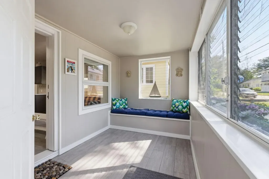 30 Seaview Avenue Ogunquit ME 03907