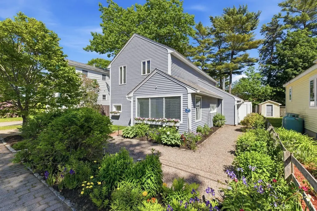 30 Seaview Avenue Ogunquit ME 03907