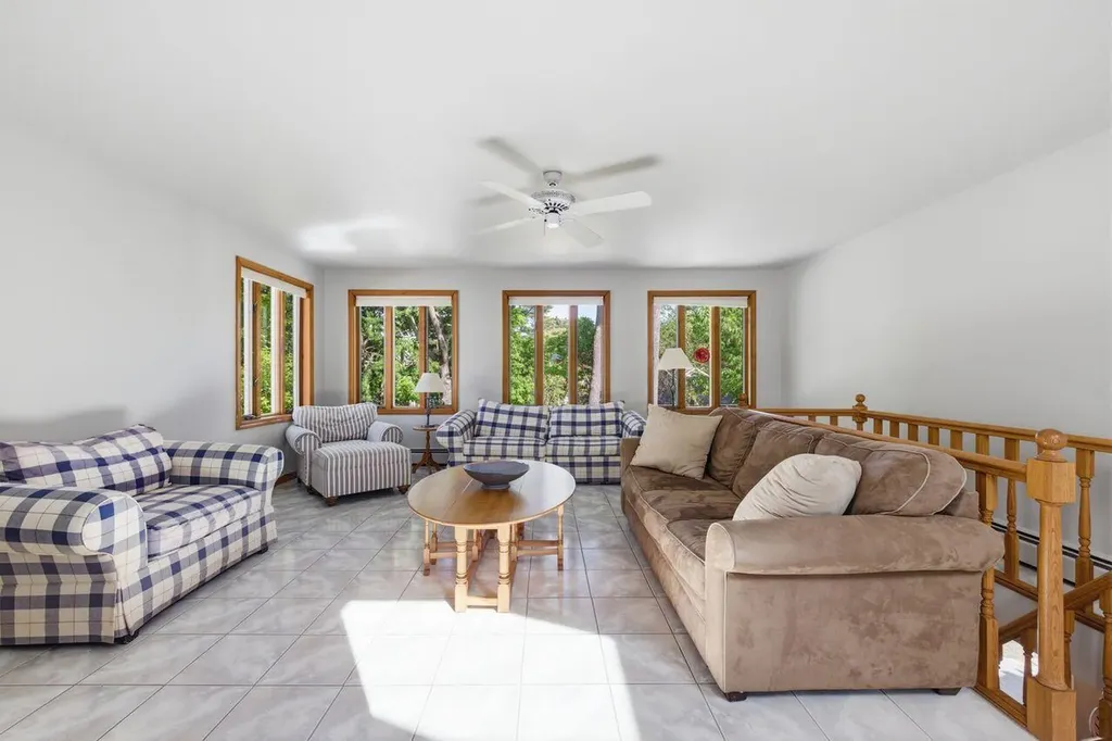 30 Seaview Avenue Ogunquit ME 03907