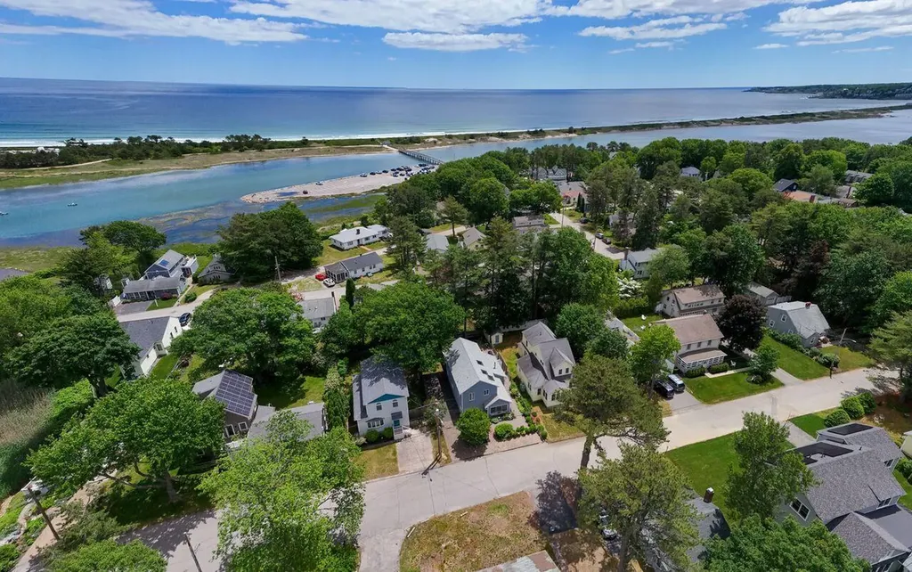 30 Seaview Avenue Ogunquit ME 03907