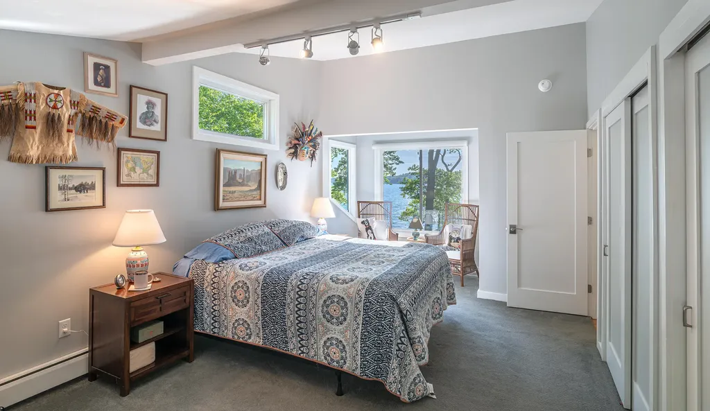 637 Ocean Point Road Boothbay ME 04544