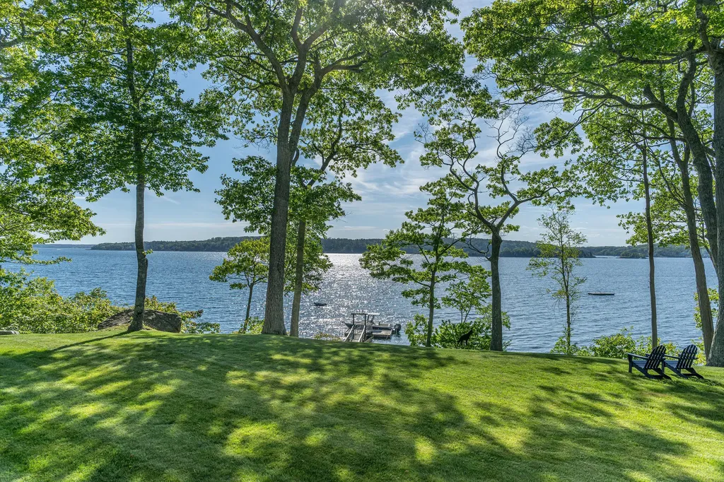 637 Ocean Point Road Boothbay ME 04544