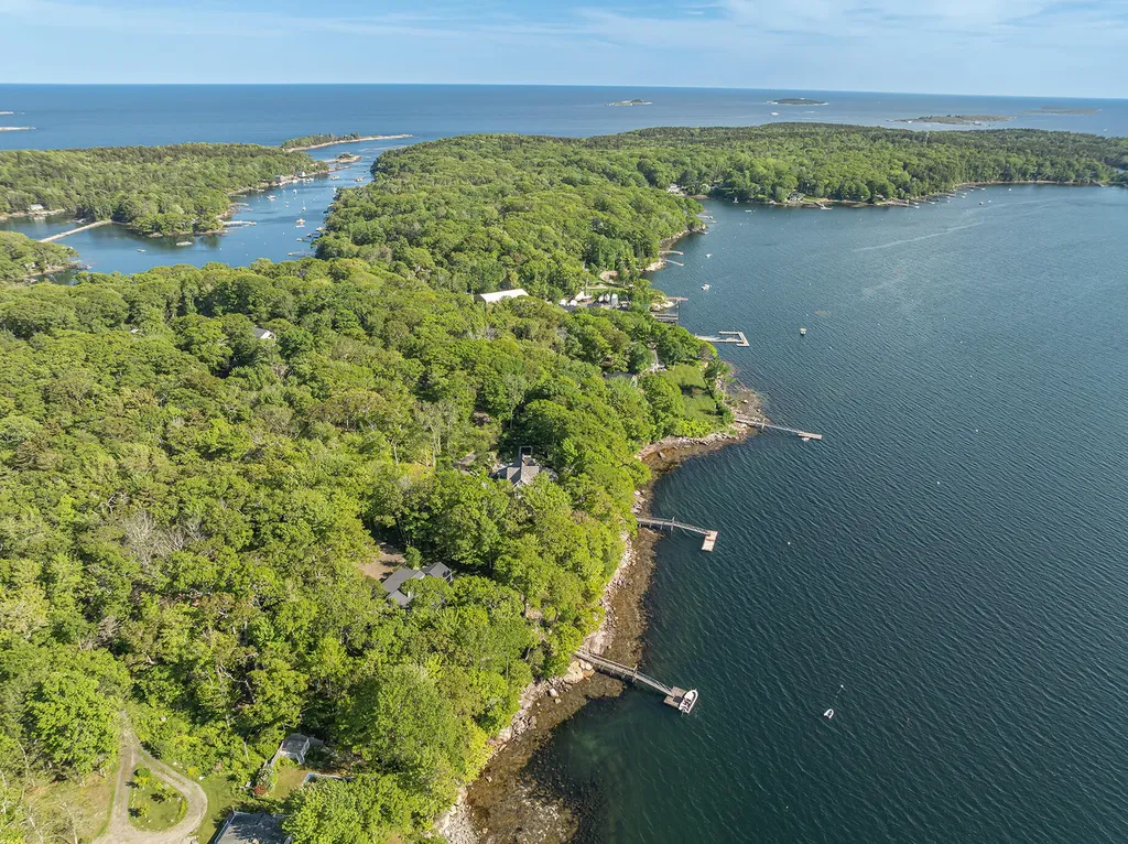 637 Ocean Point Road Boothbay ME 04544