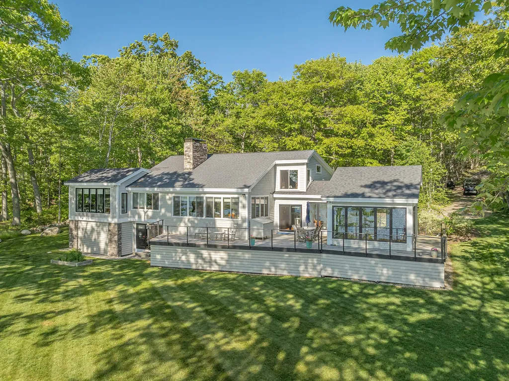 637 Ocean Point Road Boothbay ME 04544