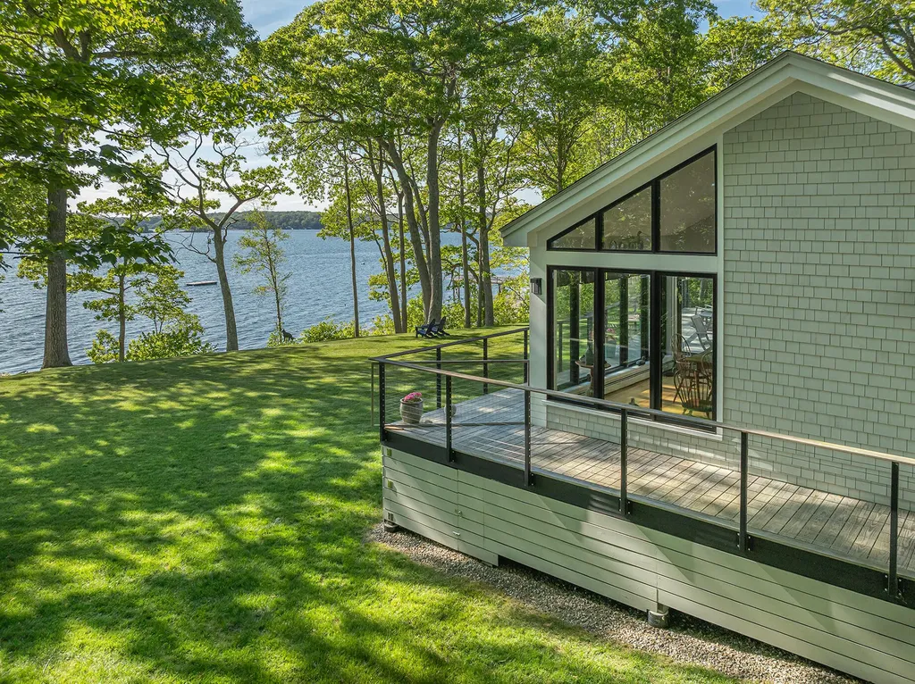 637 Ocean Point Road Boothbay ME 04544