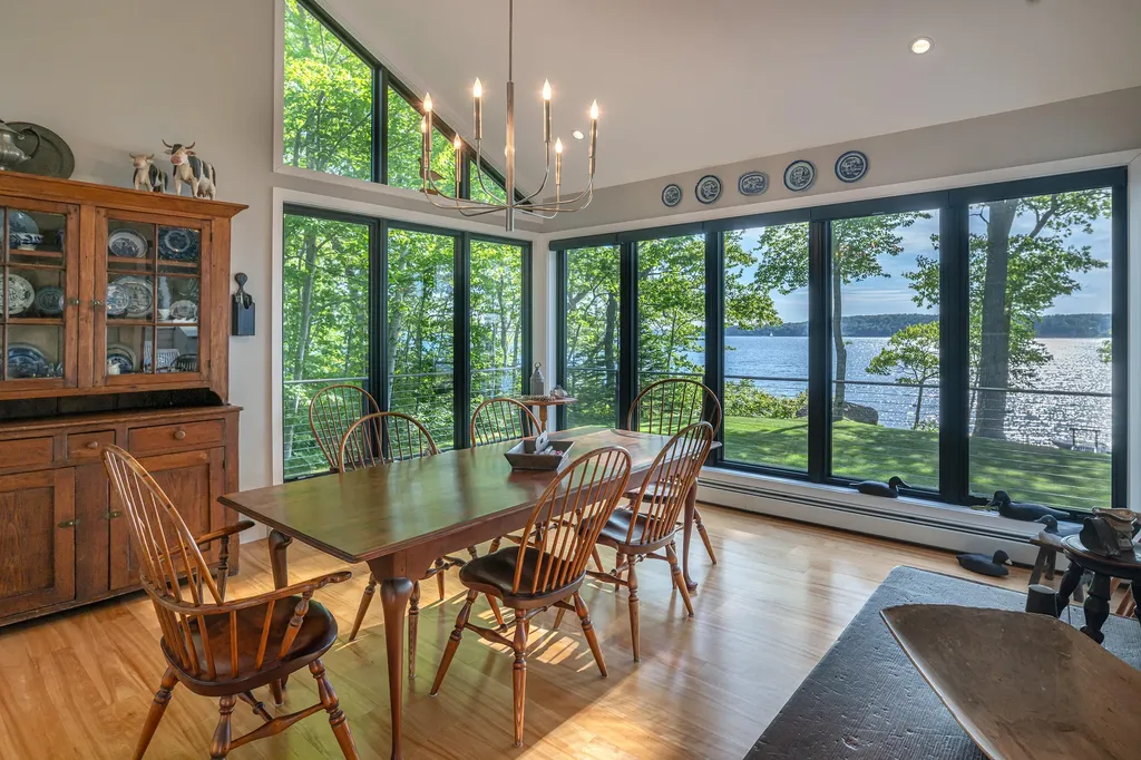 637 Ocean Point Road Boothbay ME 04544