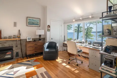 637 Ocean Point Road Boothbay ME 04544