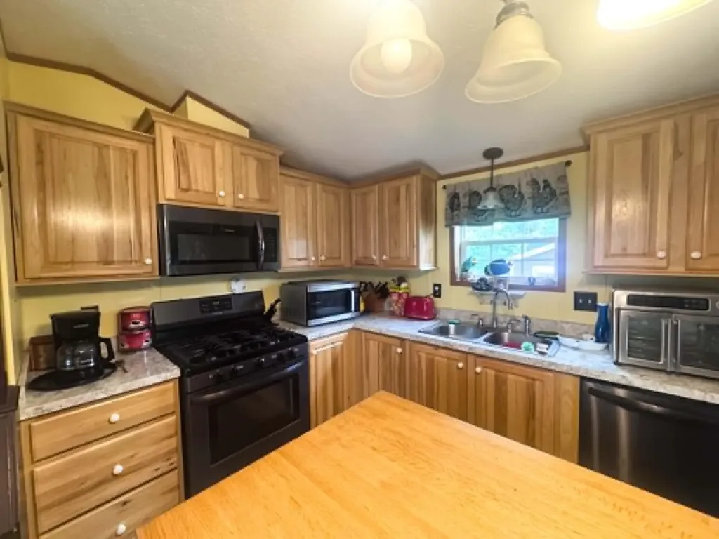 27 Marie Circle Sabattus ME 04280