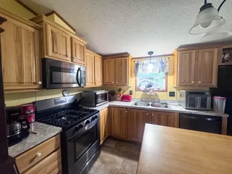 27 Marie Circle Sabattus ME 04280