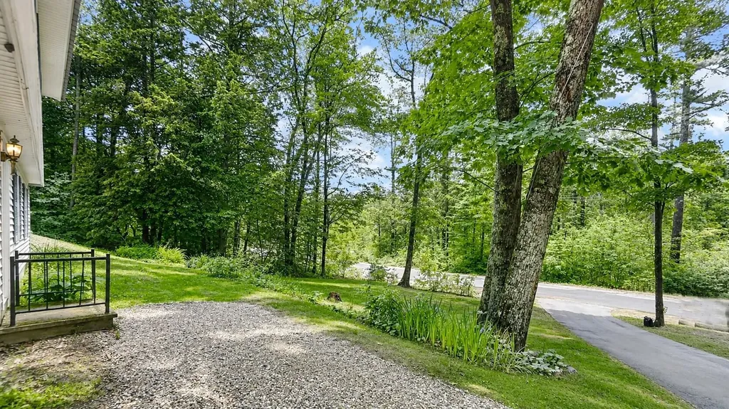 152 Blake Road Standish ME 04084
