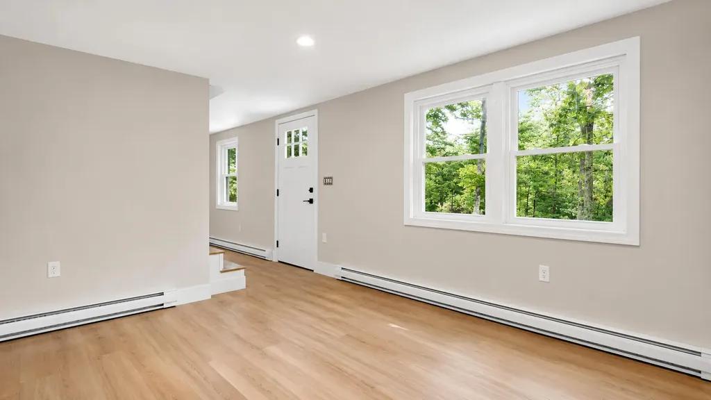 152 Blake Road Standish ME 04084