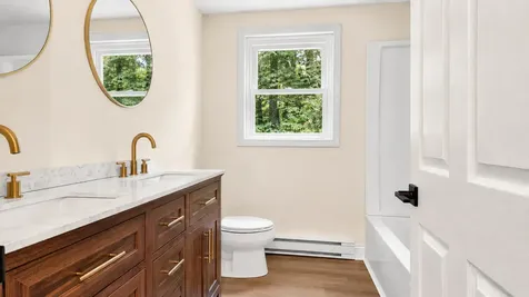 152 Blake Road Standish ME 04084