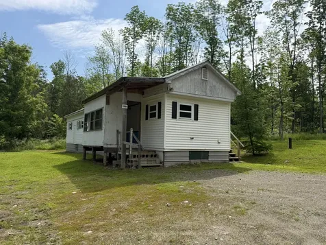 199 Dunn Road Dexter ME 04930
