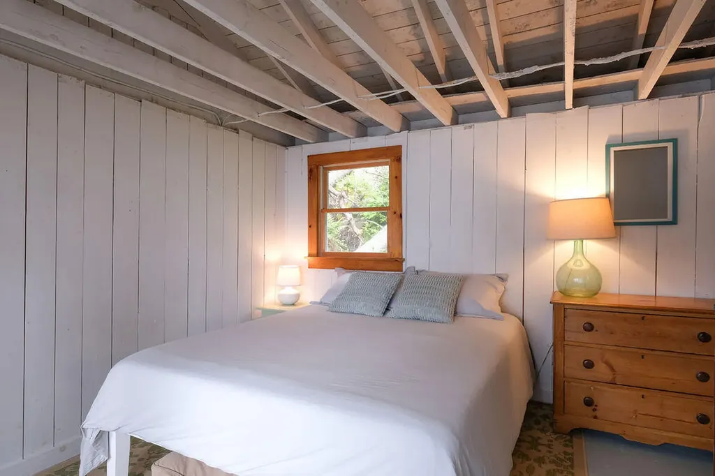 37 Webb Cove Way Stonington ME 04681
