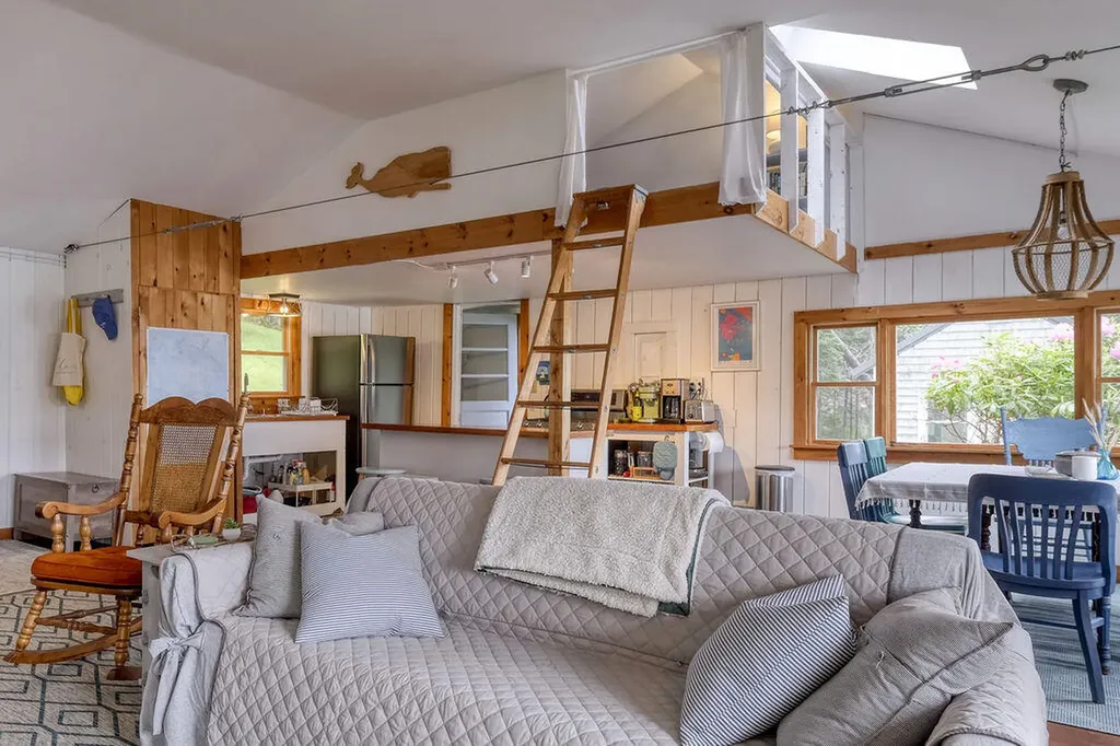 37 Webb Cove Way Stonington ME 04681
