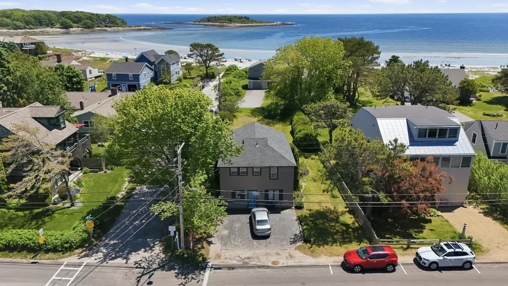 1081 Kings Highway Kennebunkport ME 04046