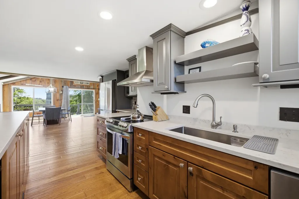 1081 Kings Highway Kennebunkport ME 04046