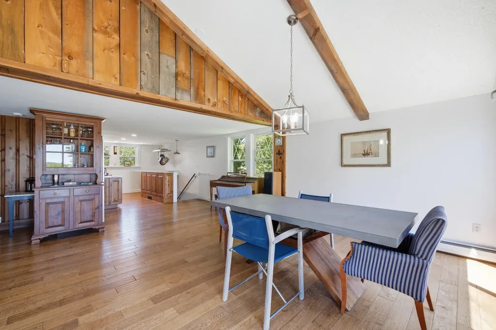 1081 Kings Highway Kennebunkport ME 04046