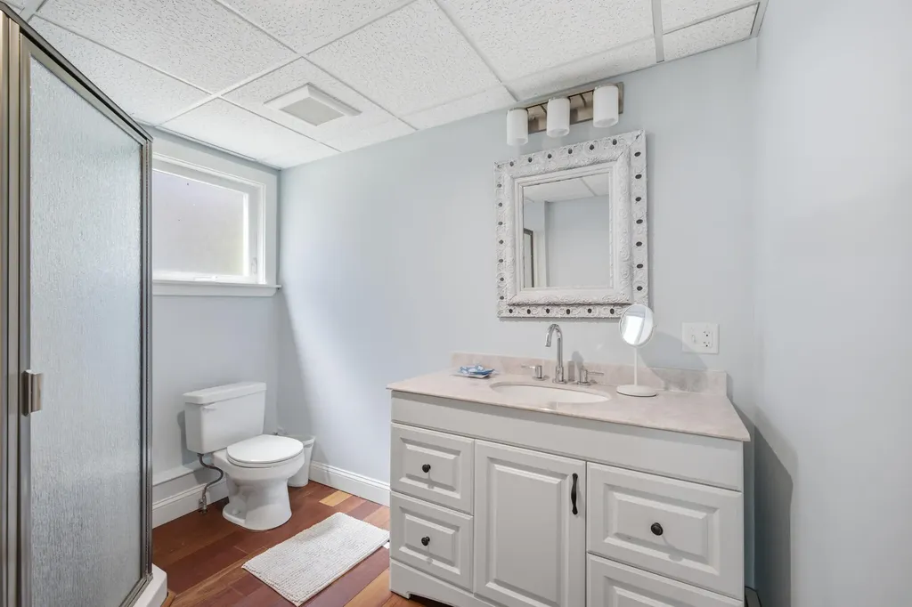 1081 Kings Highway Kennebunkport ME 04046