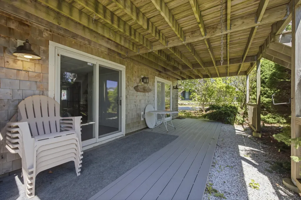 1081 Kings Highway Kennebunkport ME 04046