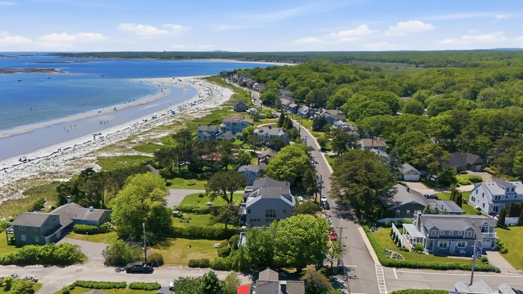 1081 Kings Highway Kennebunkport ME 04046