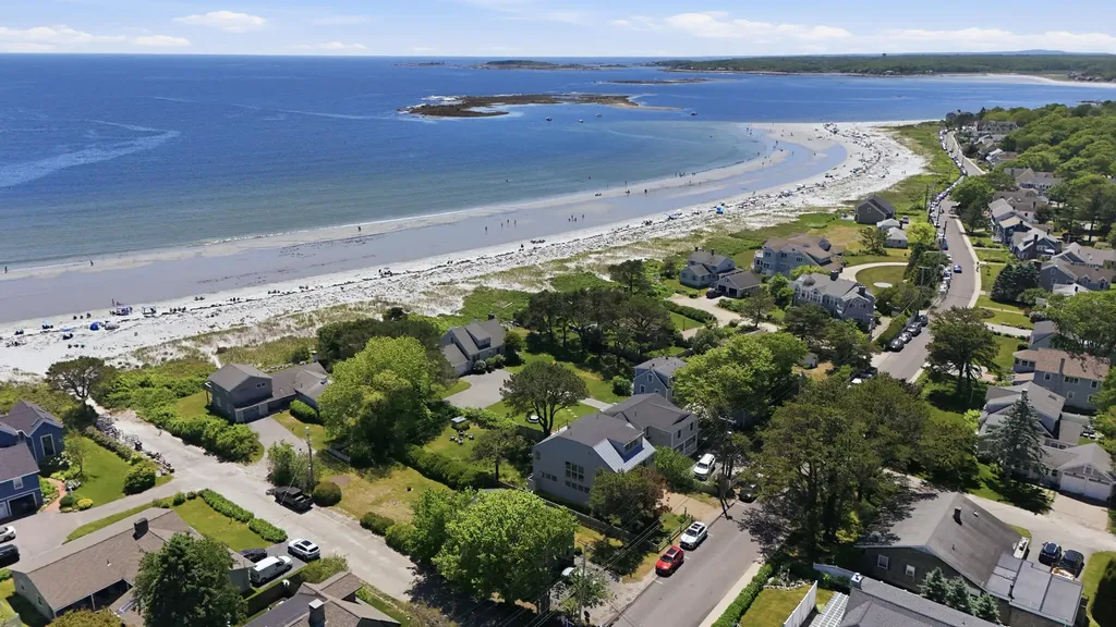 1081 Kings Highway Kennebunkport ME 04046