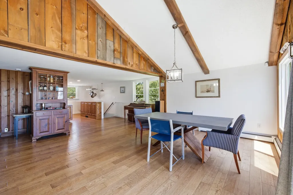 1081 Kings Highway Kennebunkport ME 04046
