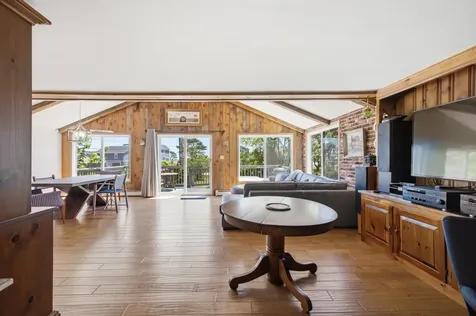 1081 Kings Highway Kennebunkport ME 04046