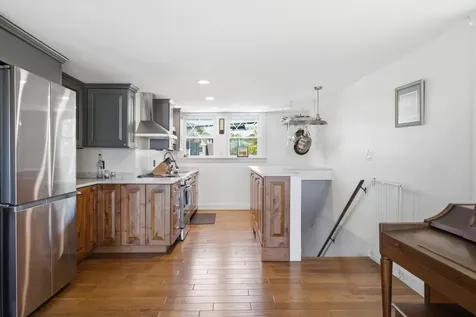 1081 Kings Highway Kennebunkport ME 04046