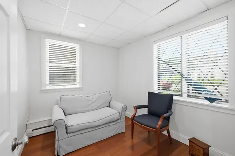 1081 Kings Highway Kennebunkport ME 04046