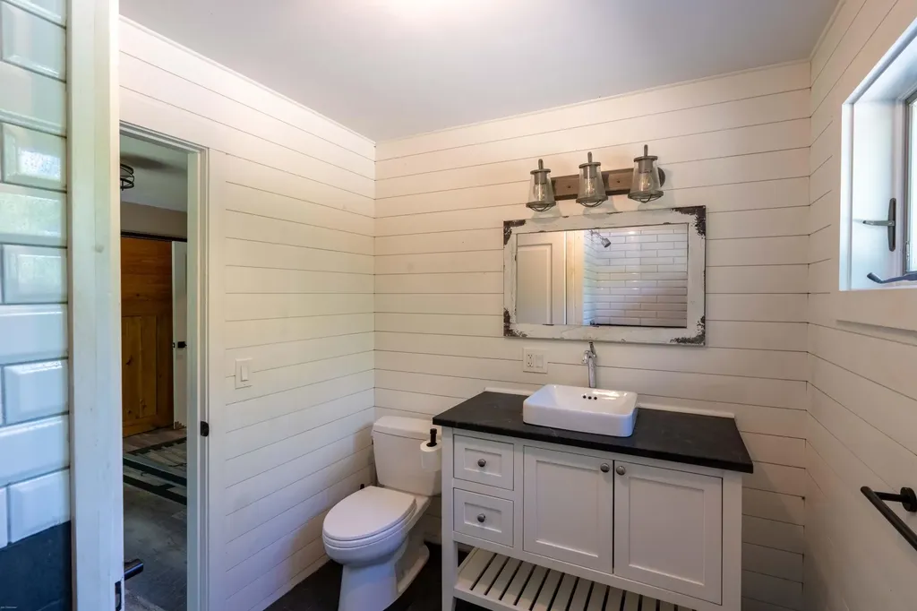 8 Cooper Ridge Belfast ME 04915