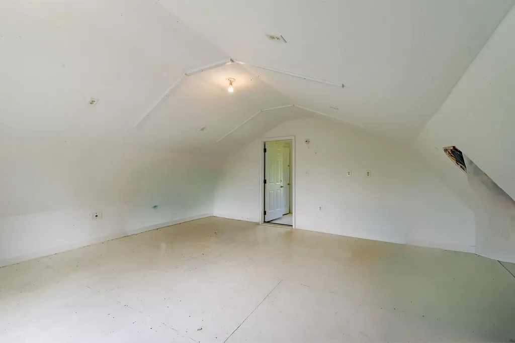 275 Newburgh Road Hermon ME 04401