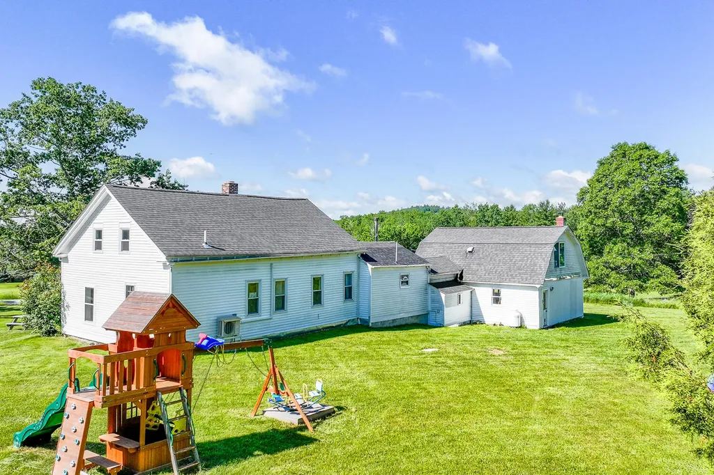 275 Newburgh Road Hermon ME 04401