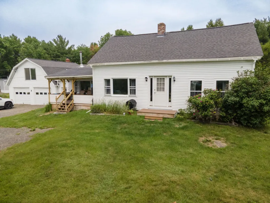 275 Newburgh Road Hermon ME 04401