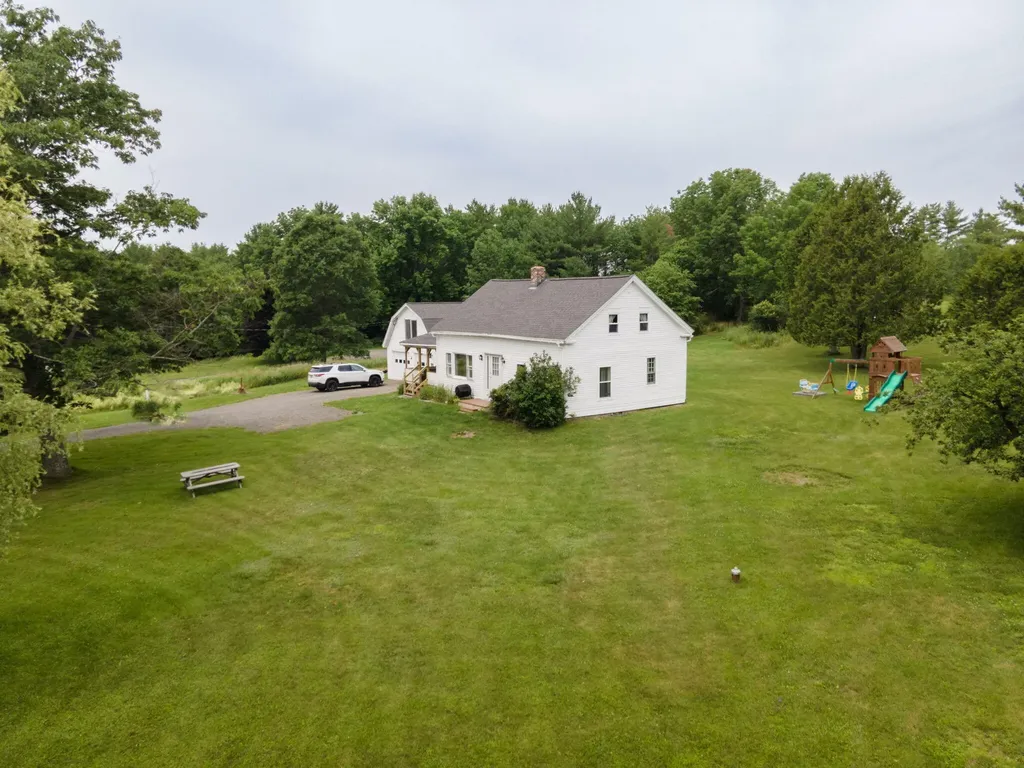 275 Newburgh Road Hermon ME 04401
