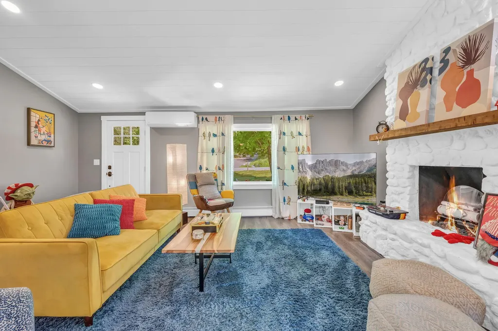 487 Brewer Lake Road Orrington ME 04474