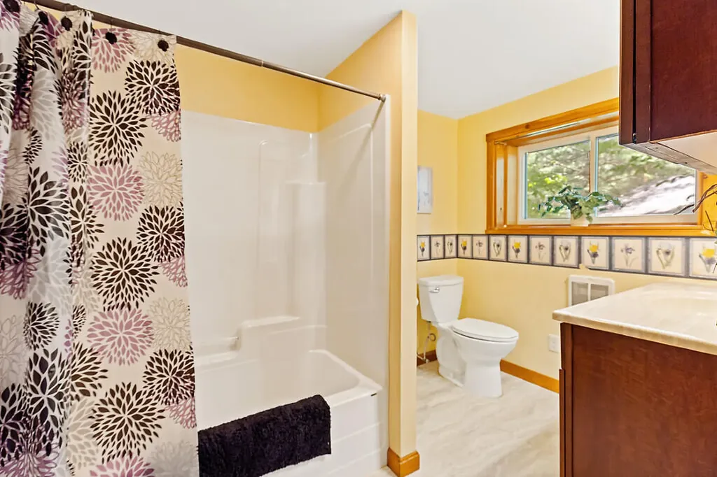 18 Thurston Drive Monmouth ME 04259