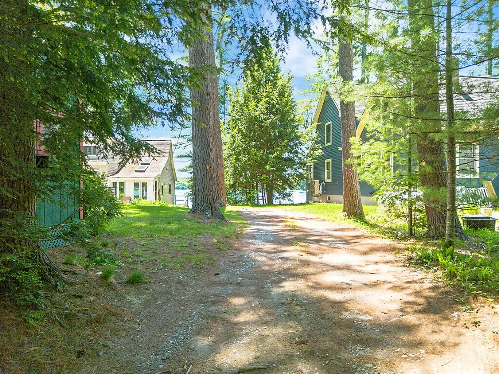 18 Thurston Drive Monmouth ME 04259