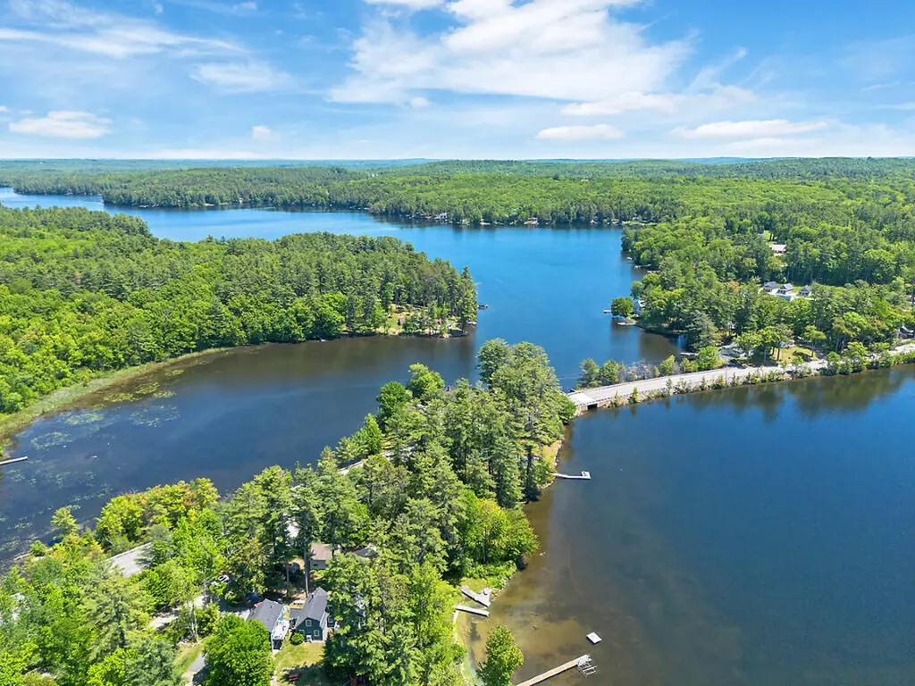 18 Thurston Drive Monmouth ME 04259