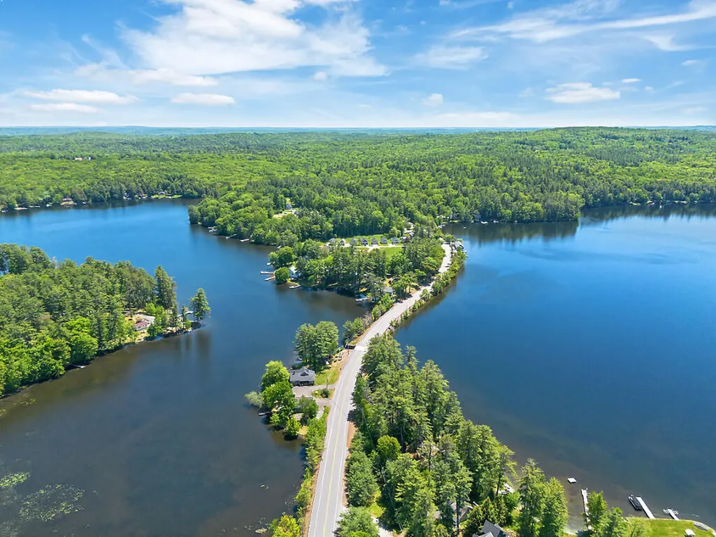 18 Thurston Drive Monmouth ME 04259