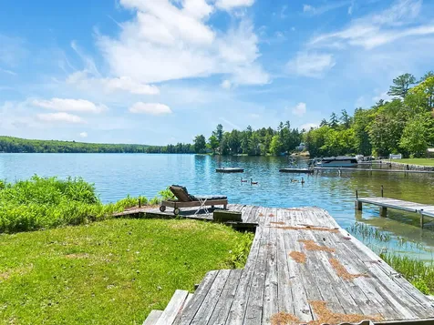 18 Thurston Drive Monmouth ME 04259