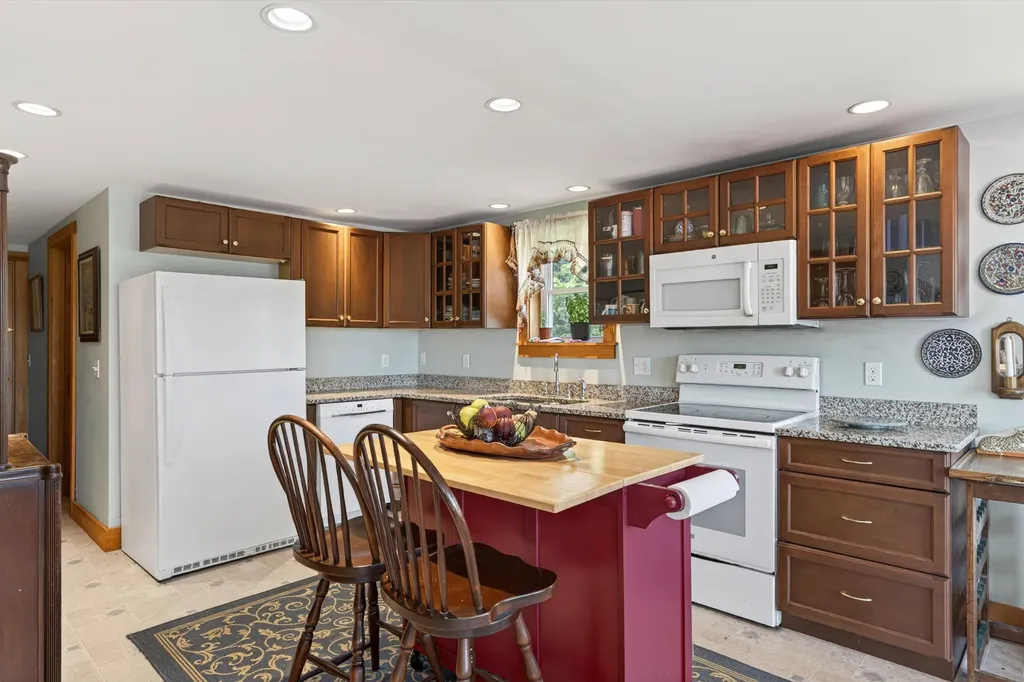 515 Falls Bridge Road Blue Hill ME 04614