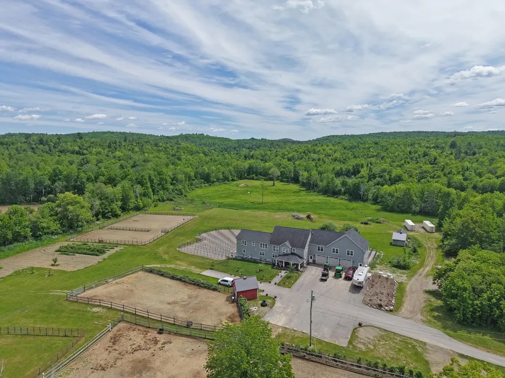 1381 Merchant Road Hampden ME 04444