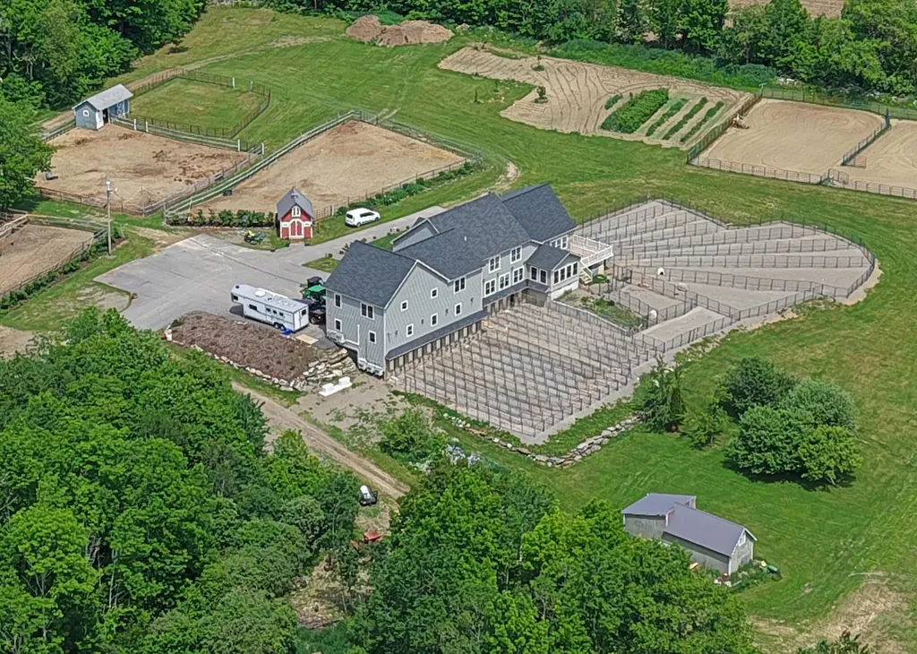 1381 Merchant Road Hampden ME 04444