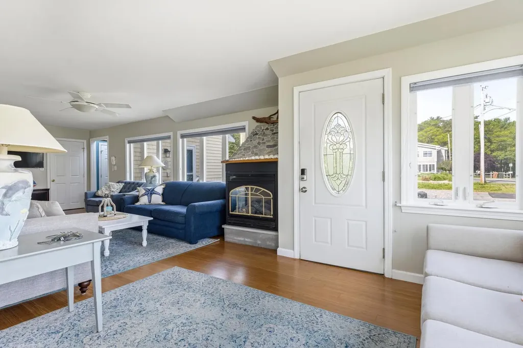 15 King Avenue Saco ME 04072