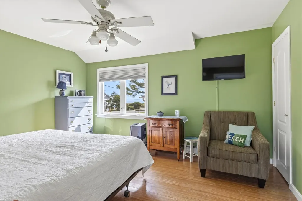 15 King Avenue Saco ME 04072