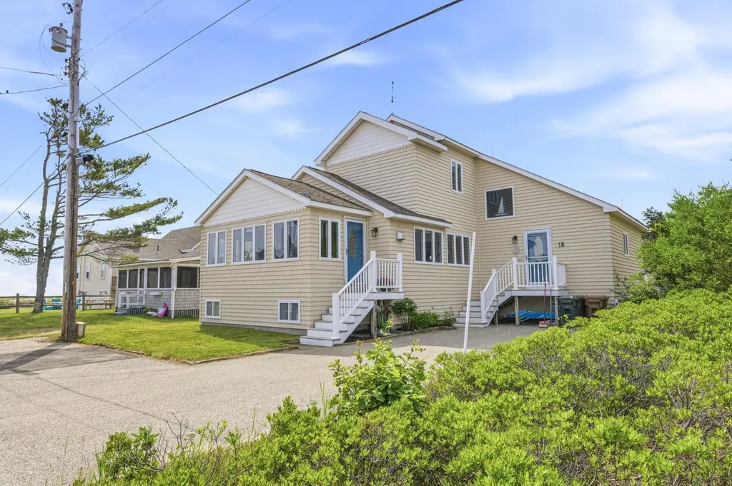 15 King Avenue Saco ME 04072