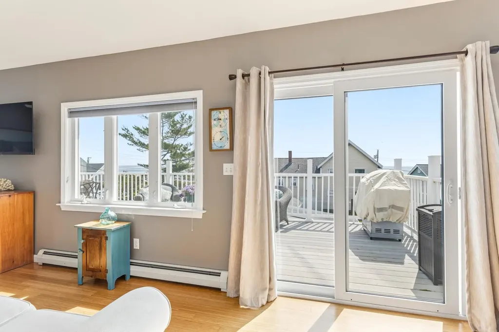 15 King Avenue Saco ME 04072