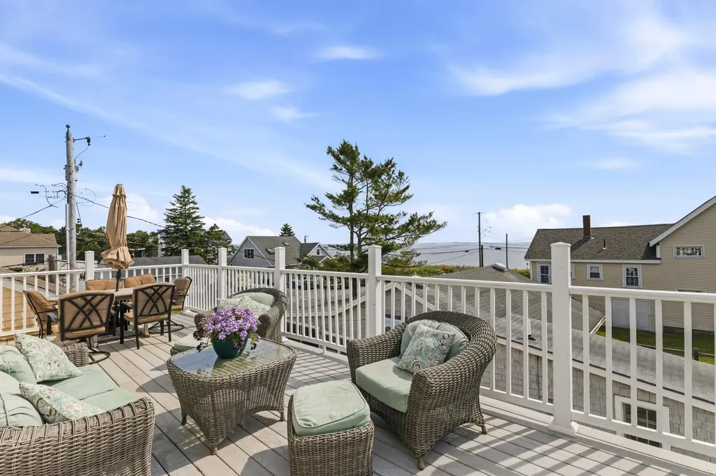 15 King Avenue Saco ME 04072